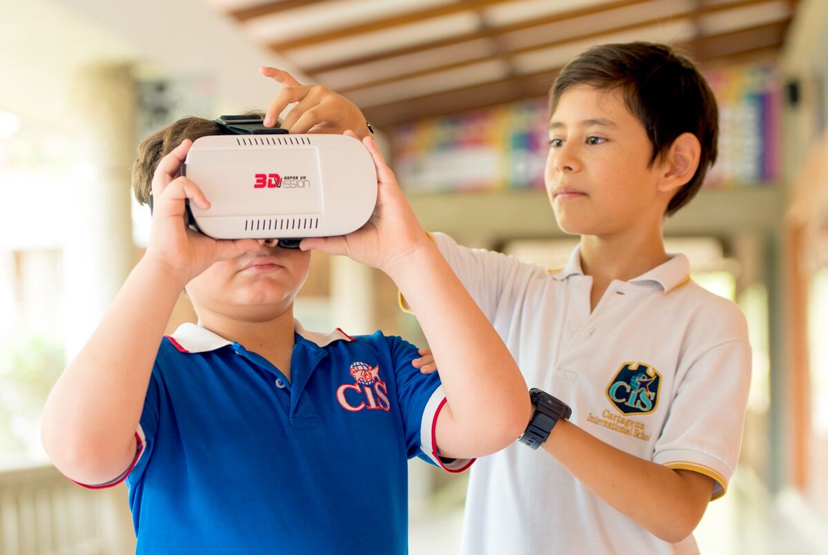 El programa académico del Cartagena Internacional School tiene como prioridad educar sobre emprendimiento, inteligencia emocional y robótica.