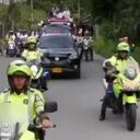 Una caravana lleva el féretro de Freddy Rincón hasta Buenaventura.