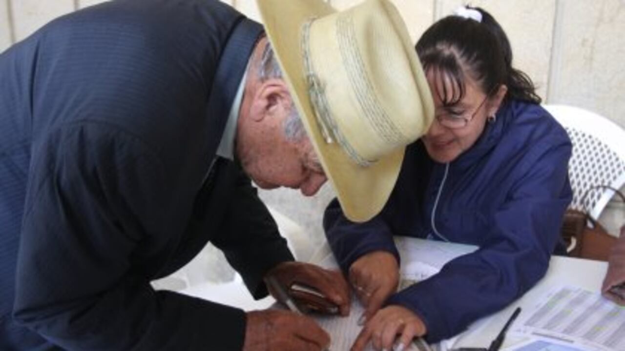 El Consejo Nacional Electoral expidió un concepto en el que dijo que las consultas internas de los partidos, programadas para el próximo 27 de septiembre, no se pueden aplazar.