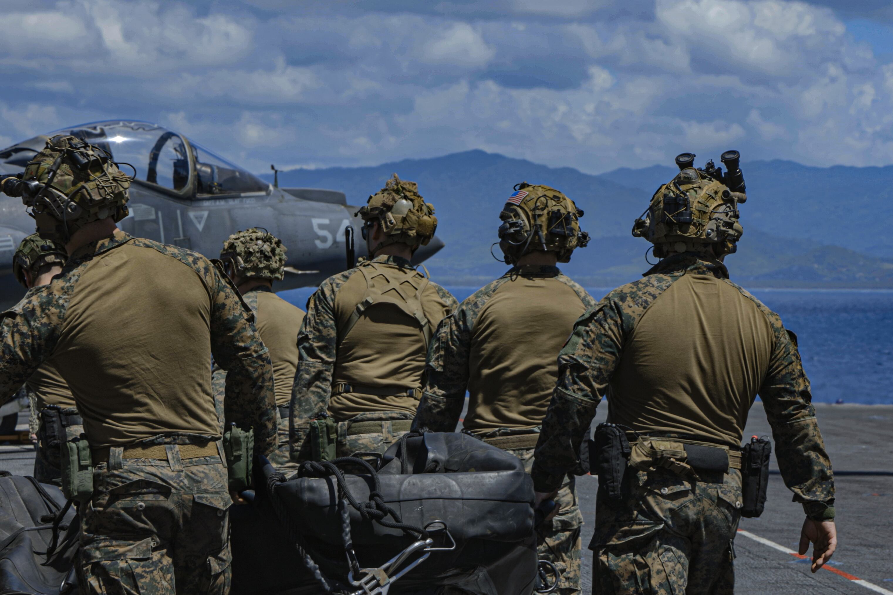 Soldados en ejercicios militares en el Caribe