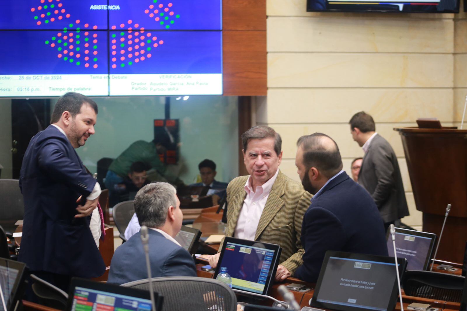 Plenaria de Senado debate reforma al SGP en su sexto debate. Por ser un acto legislativo, es decir, para modificar la Constitución, debe surtir 8 debates.