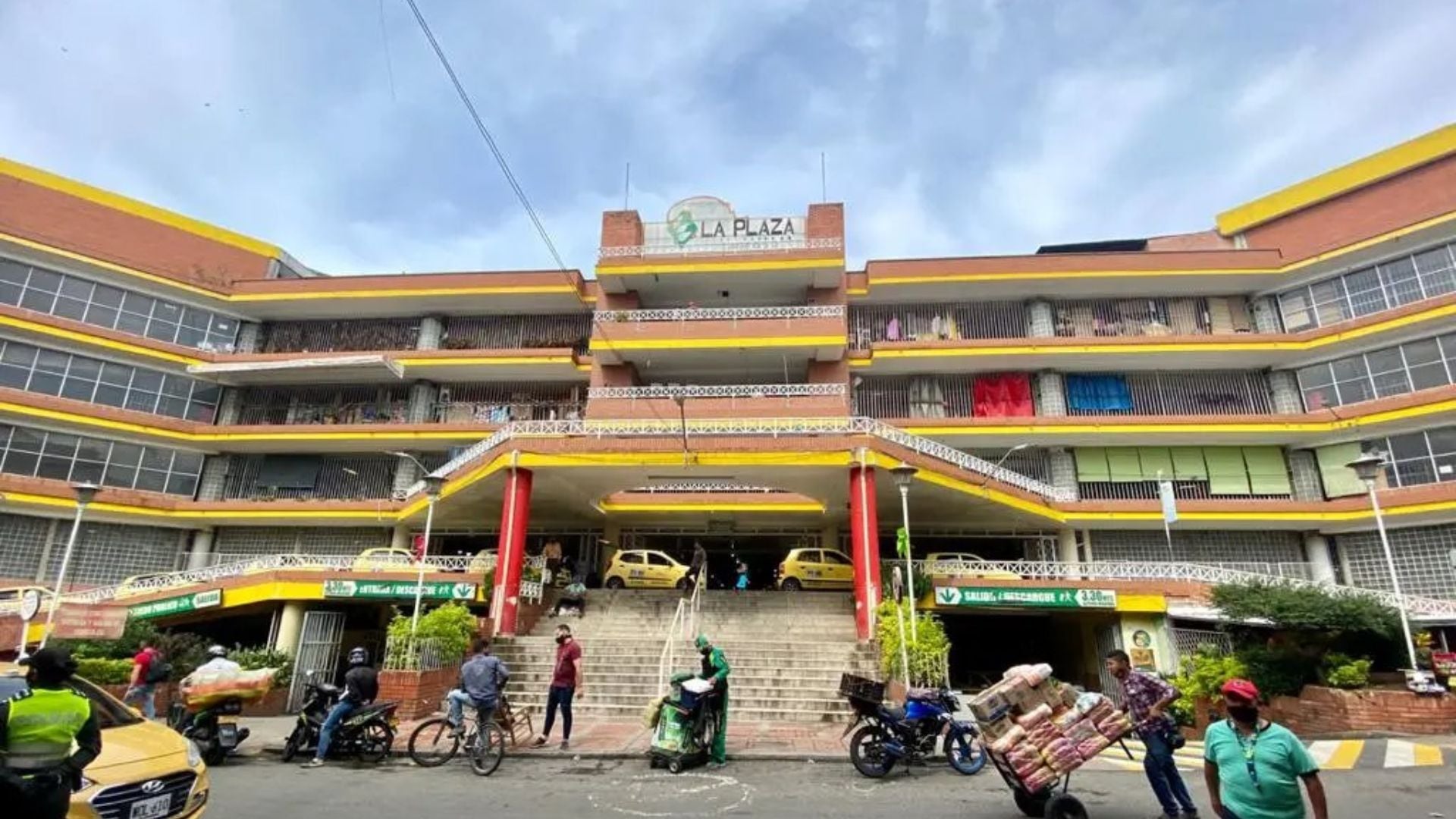 Imagen plaza de mercado de Bucaramanga.