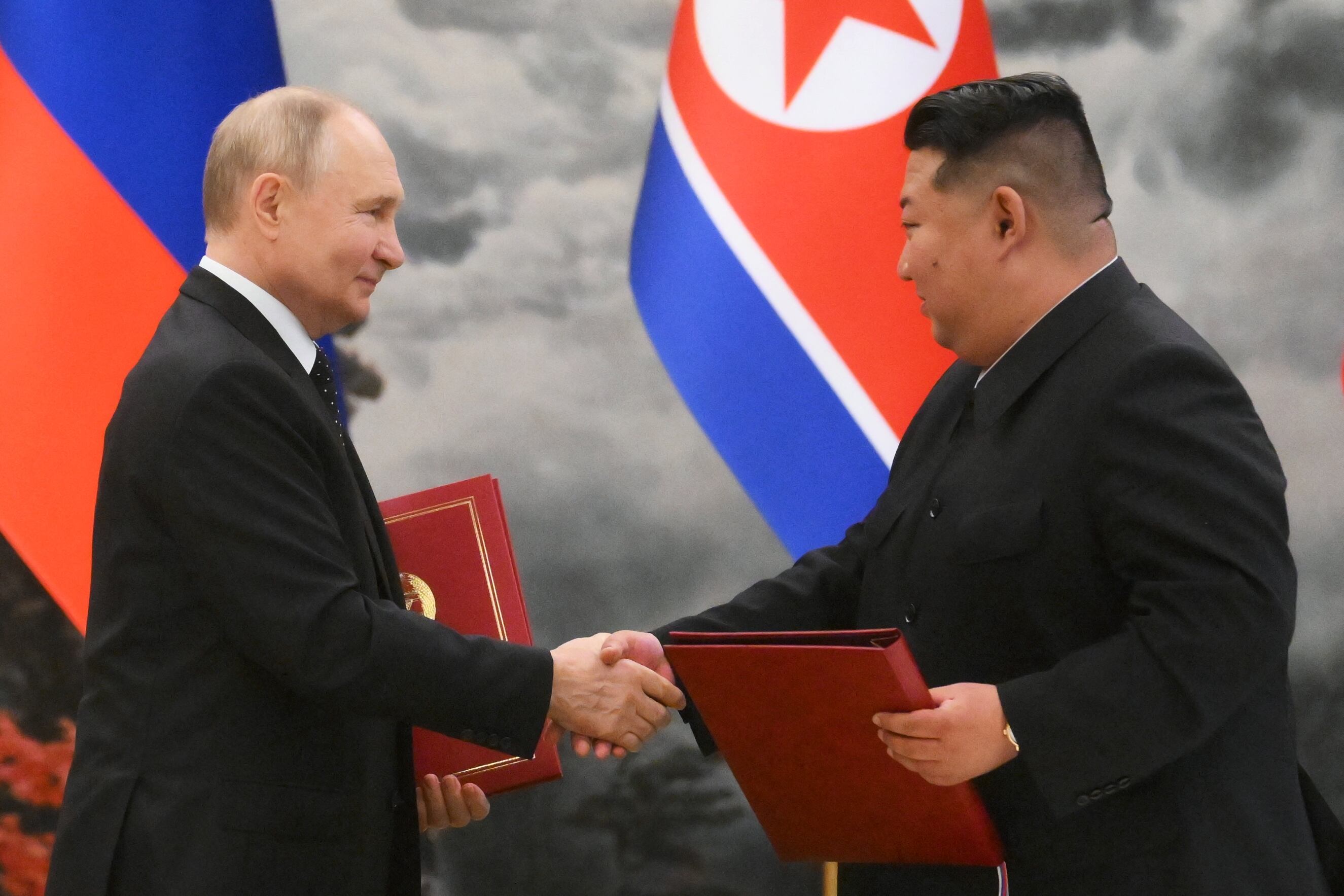 Visita de Vladimir Putin a la Corea del Norte en Kim Jong-un.