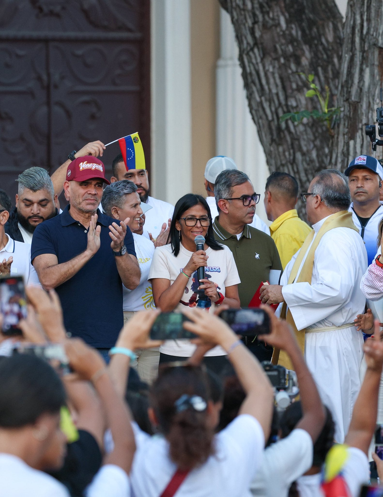 Vladimir Padrino López y Delcy Rodríguez