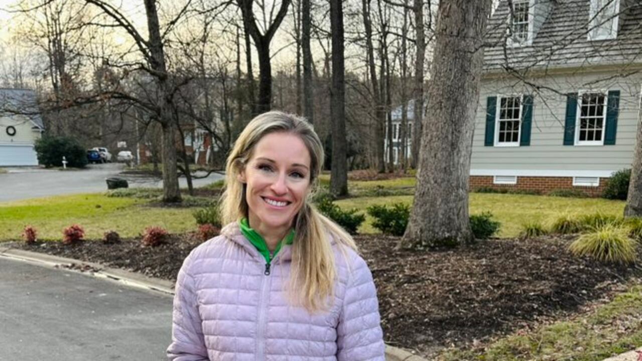 “No me van a intimidar ni me van a silenciar”, dijo en el comunicado. “Mis rivales políticos y sus aliados republicanos han demostrado que están dispuestos a cometer un crimen sexual con tal de atacarme a mí y a mi familia, porque no hay una línea que no estén dispuestos a cruzar para silenciar a las mujeres cuando levantan la voz”.