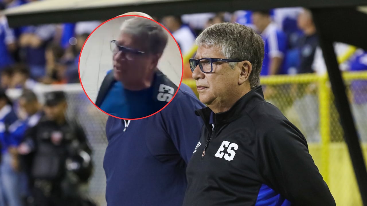 Reacción de Bolillo Gómez ante los gritos de reproche tras el juego entre El Salvador y Panamá.