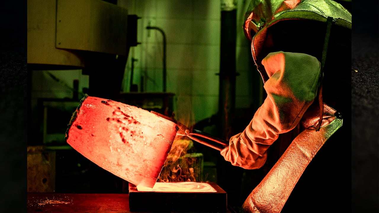 Colombian Mint se especializa en la fundición, análisis, refinación y comercialización de metales preciosos.