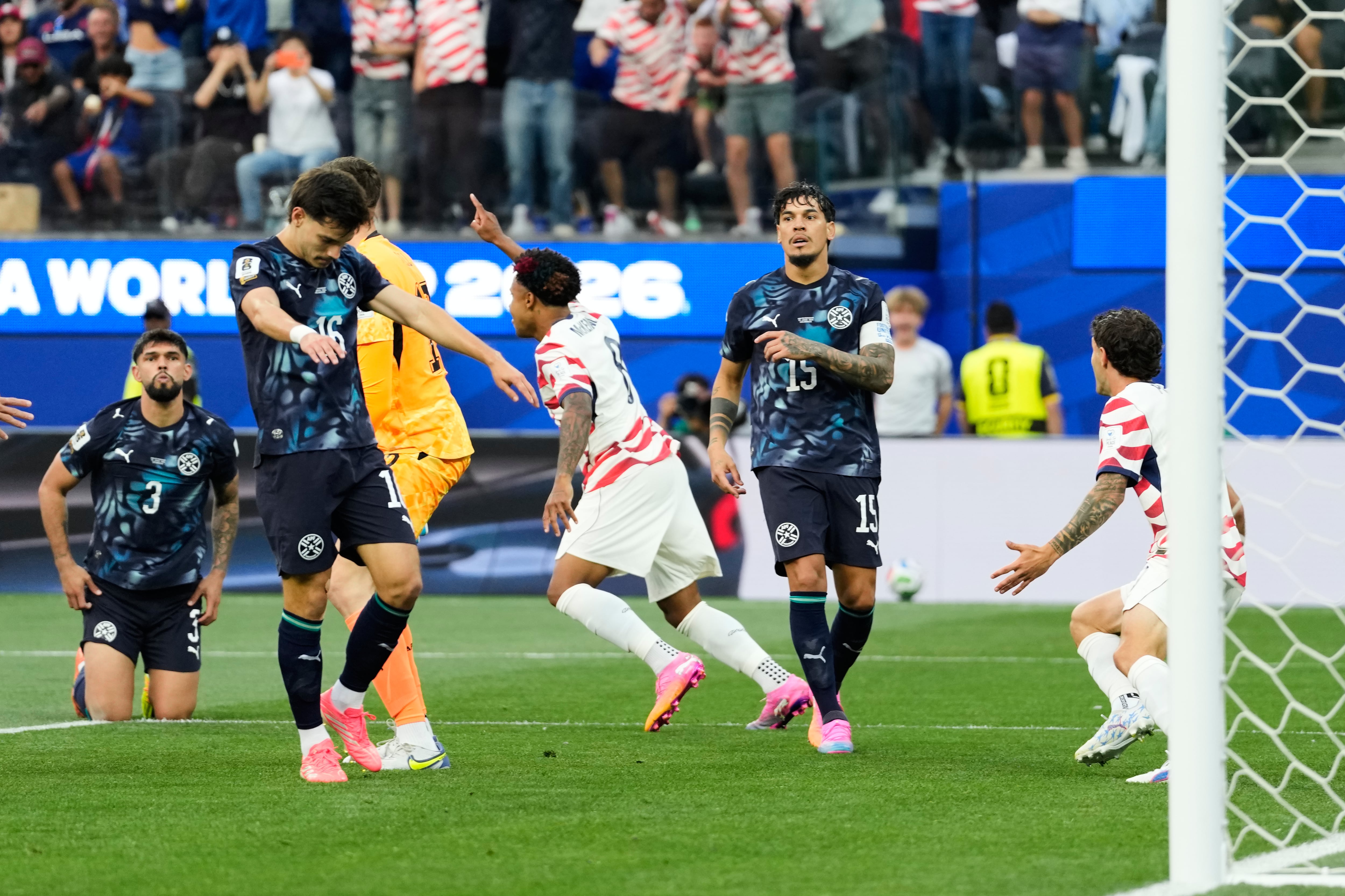 La fría reacción de Damian Bobadilla al autogol contra Estados Unidos.