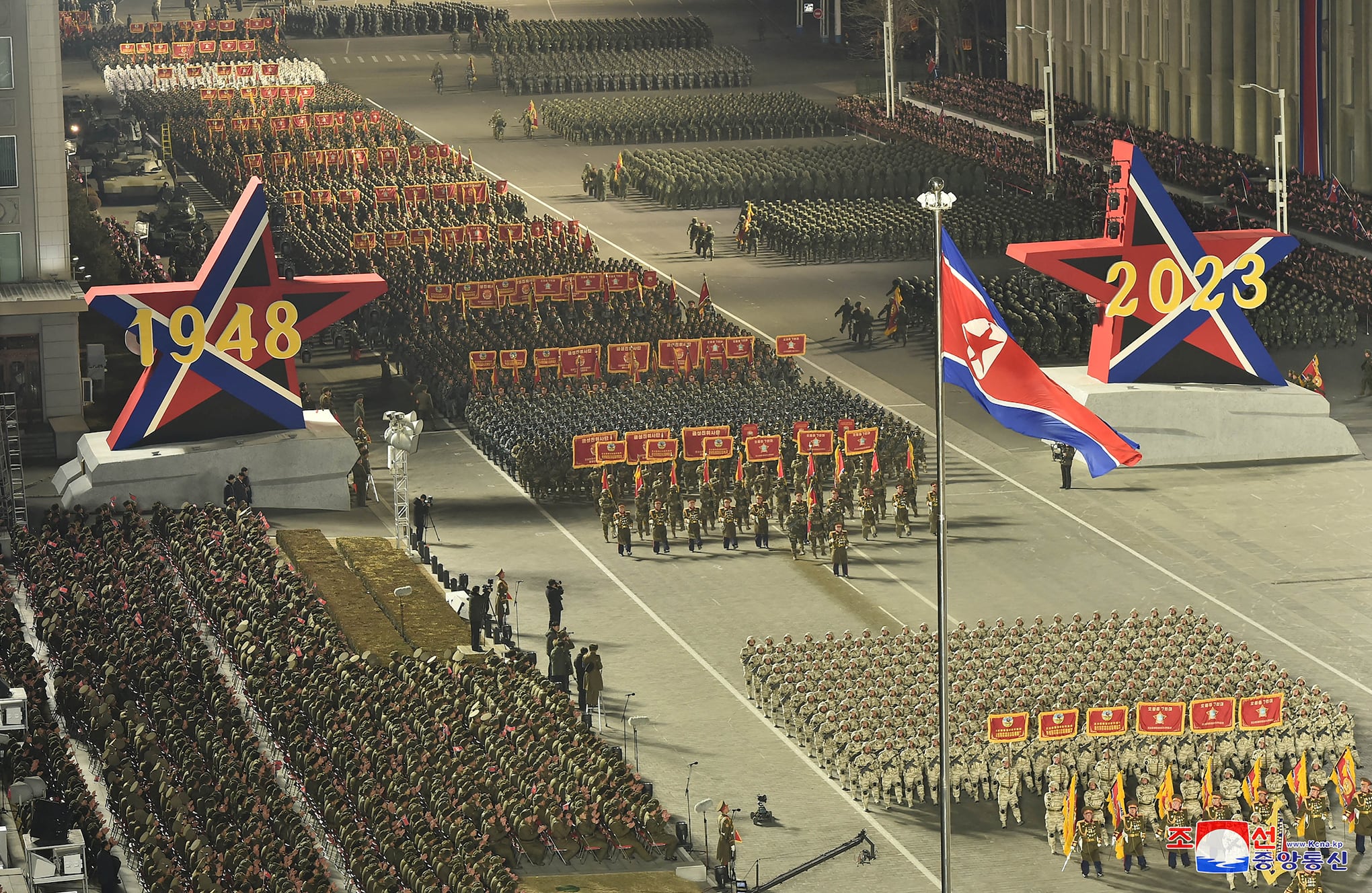 En Imágenes : Misiles en exhibición en desfile de Corea del Norte