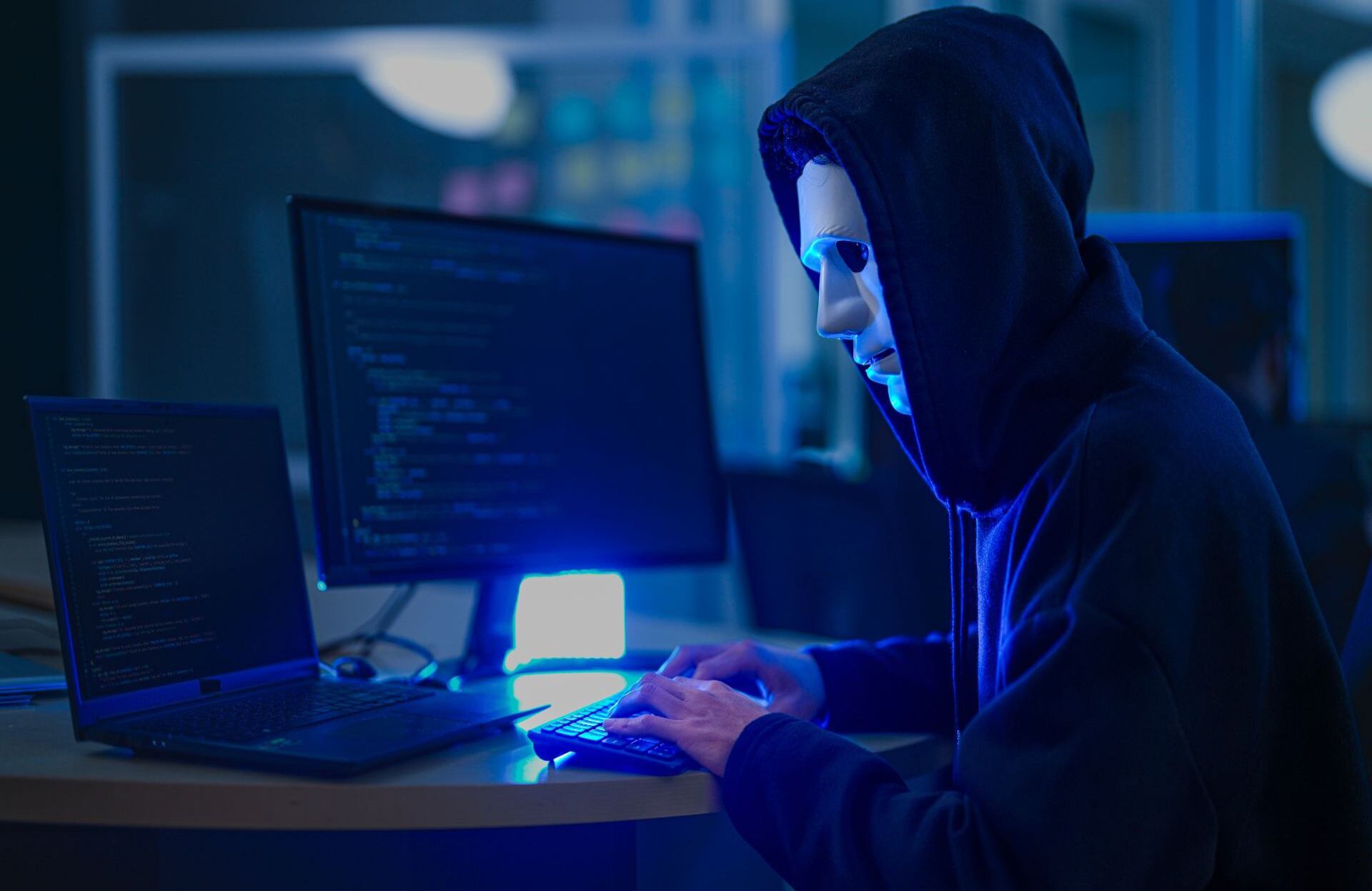 Una combinación de factores tecnológicos, sociales y económicos hace que sea más sencillo cometer ciberataques.