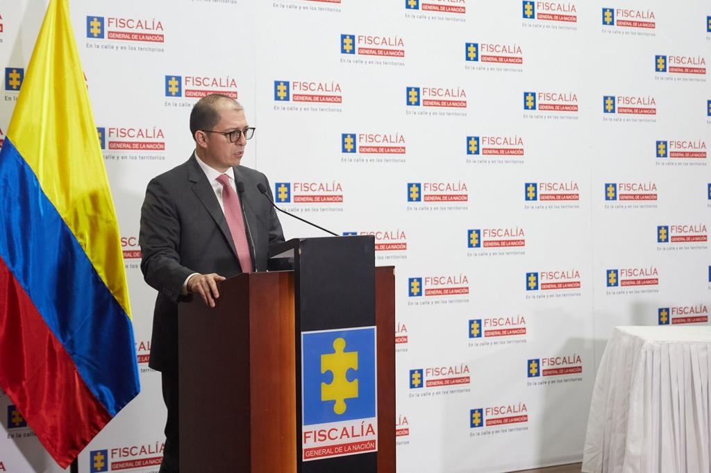 Fiscal Francisco Barbosa lanzó el libro de la Fiscalía, una recopilación histórica de la entidad en el aniversario número 30