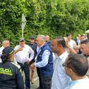 Autoridades en el sitio de la emergencia.