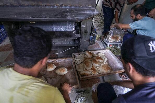 “Ahora la gente busca algo más que pan. Ahora buscan agua", afirmó.