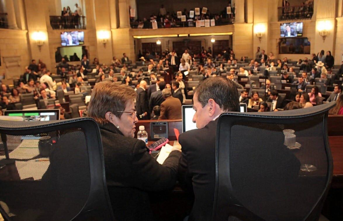 Gloria Inés Ramírez y Juan Fernando Cristo.