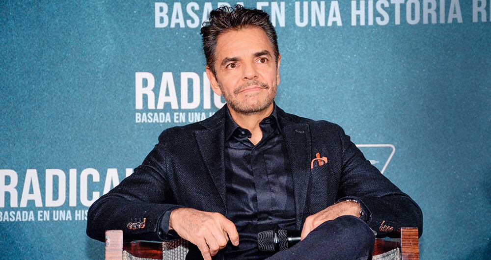 Eugenio Derbez, de 62 años, saltó a la fama mundial con su personaje en la película No se aceptan devoluciones, que él mismo dirigió y protagonizó.