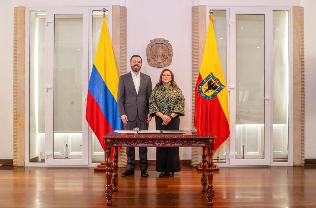 Carlos F. Galán nombró a Natasha Avendaño gerente del Acuerdo de Bogotá.