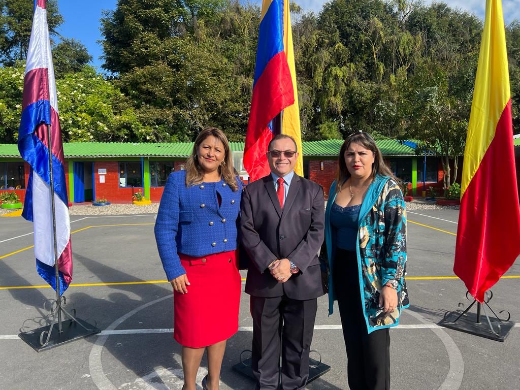 La comunidad docente y directiva ha trabajado en conjunto por la formación de los estudiantes de la institución.