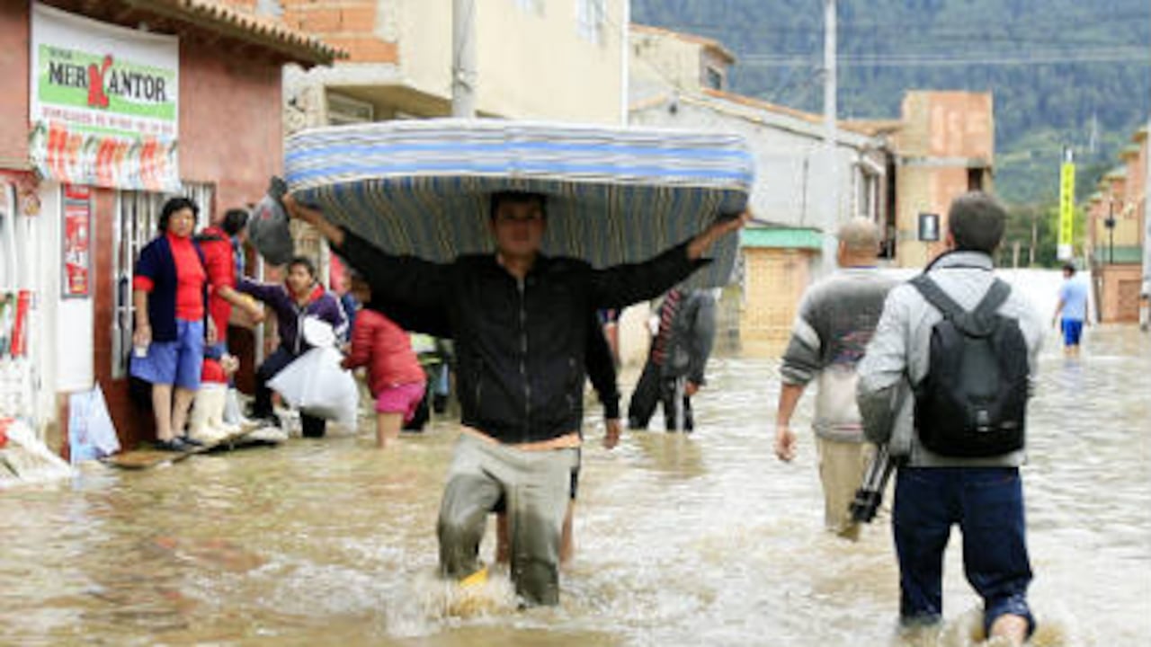 Bogotá y Amazonas fueron declaradas en alerta roja.