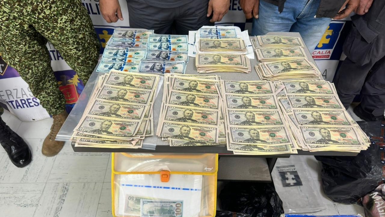 Ejército desmanteló fábrica de dólares falsos en el sur de Bogotá.