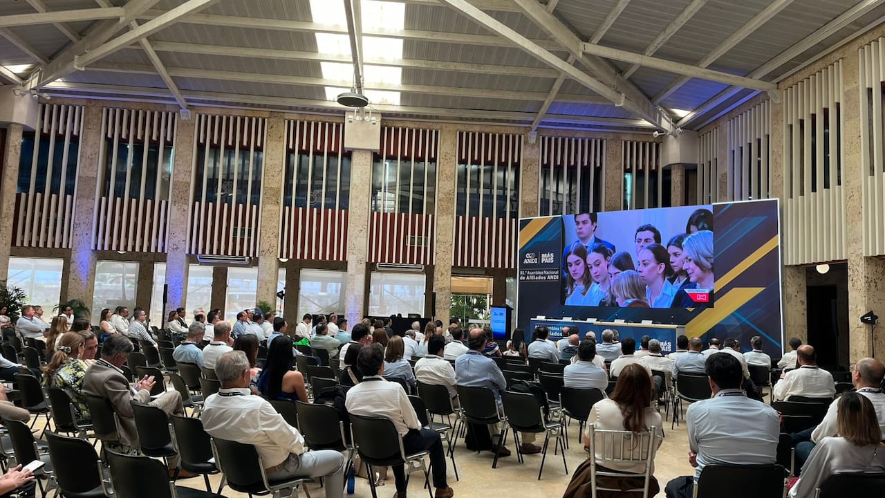 Empresarios asistentes al Congreso de la Andi en Cartagena participaron, de manera virtual, en las Honras fúnebres de Miguel Uribe Turbay.