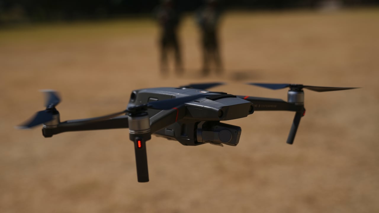 Los drones podrán activarse de forma remota y alcanzar al atacante en aproximadamente 15 segundos.