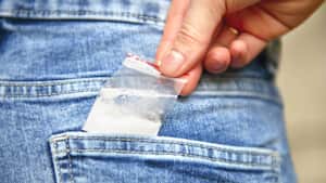 El transporte marítimo es la principal puerta de entrada de la cocaína en Francia, con 75,4% de las cantidades incautadas el año pasado (imagen de referencia).