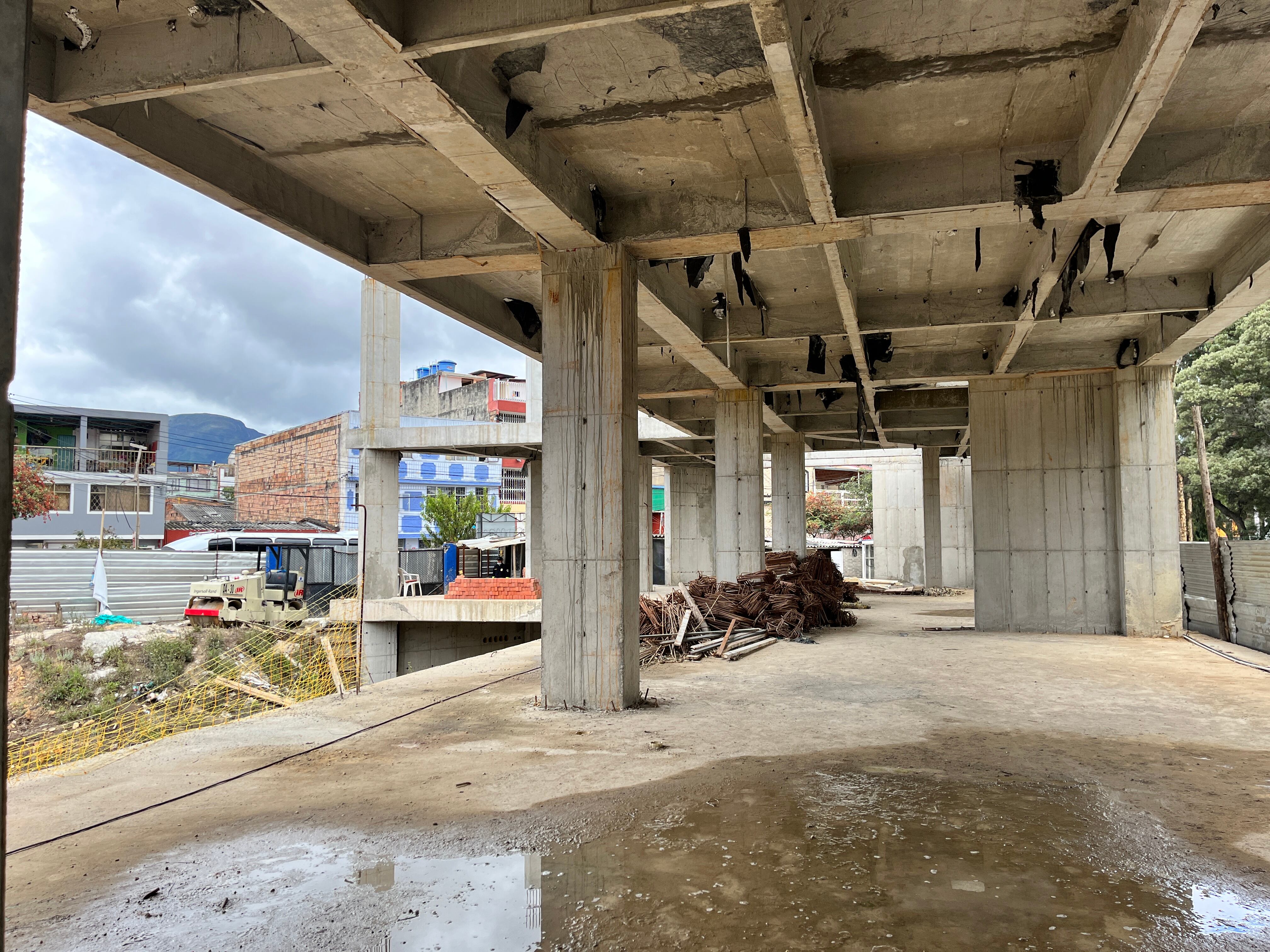 La obra está detenida