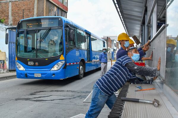 Arreglo de estaciones del MIO en Cali