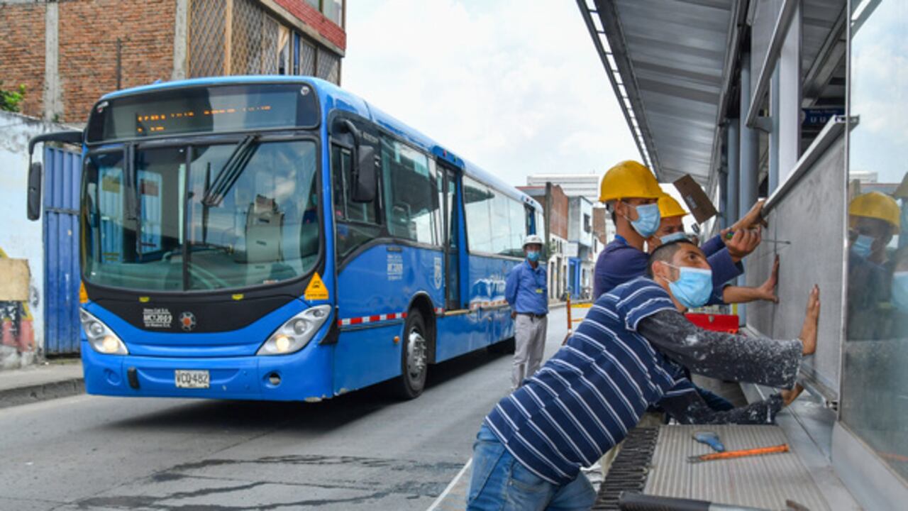 Arreglo de estaciones del MIO en Cali