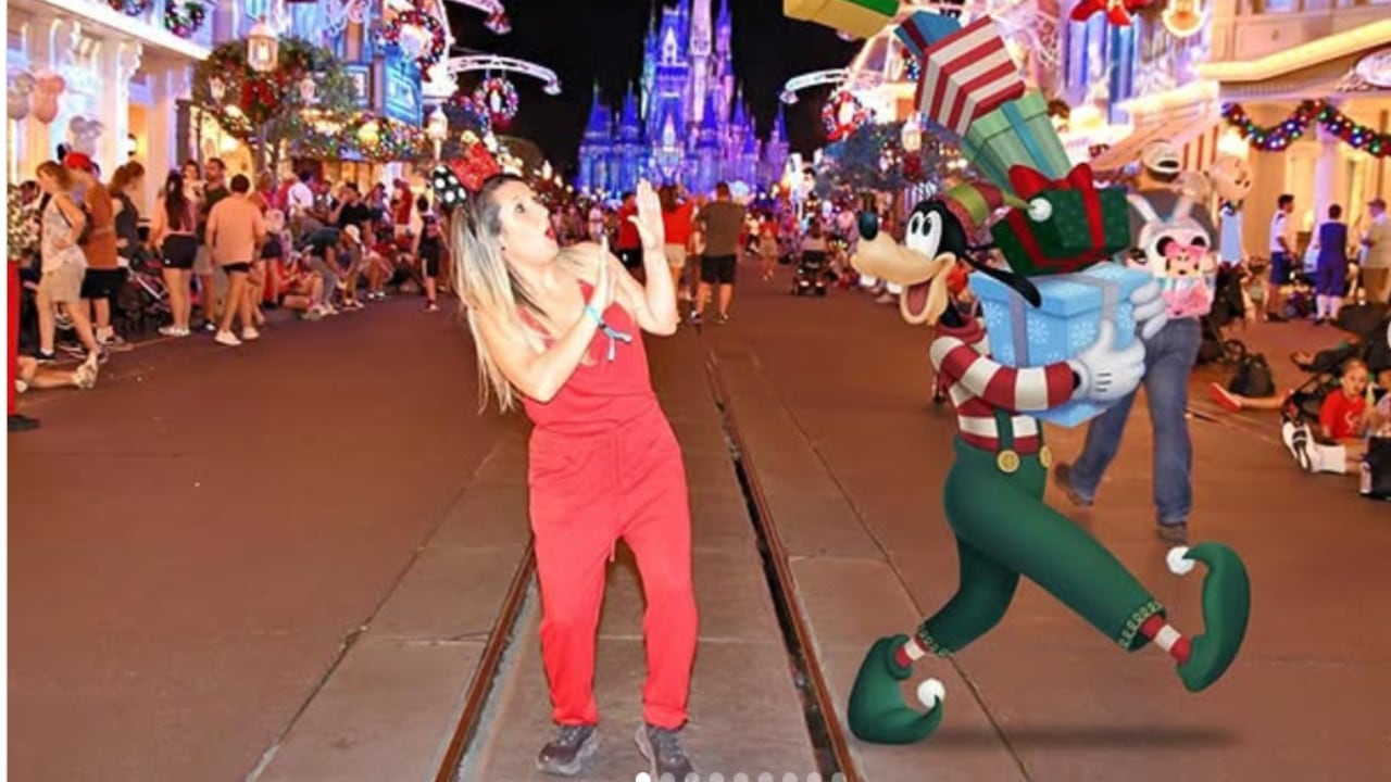 Mickey’s Very Merry Christmas Party. Disfrute del desfilke de Navidad.