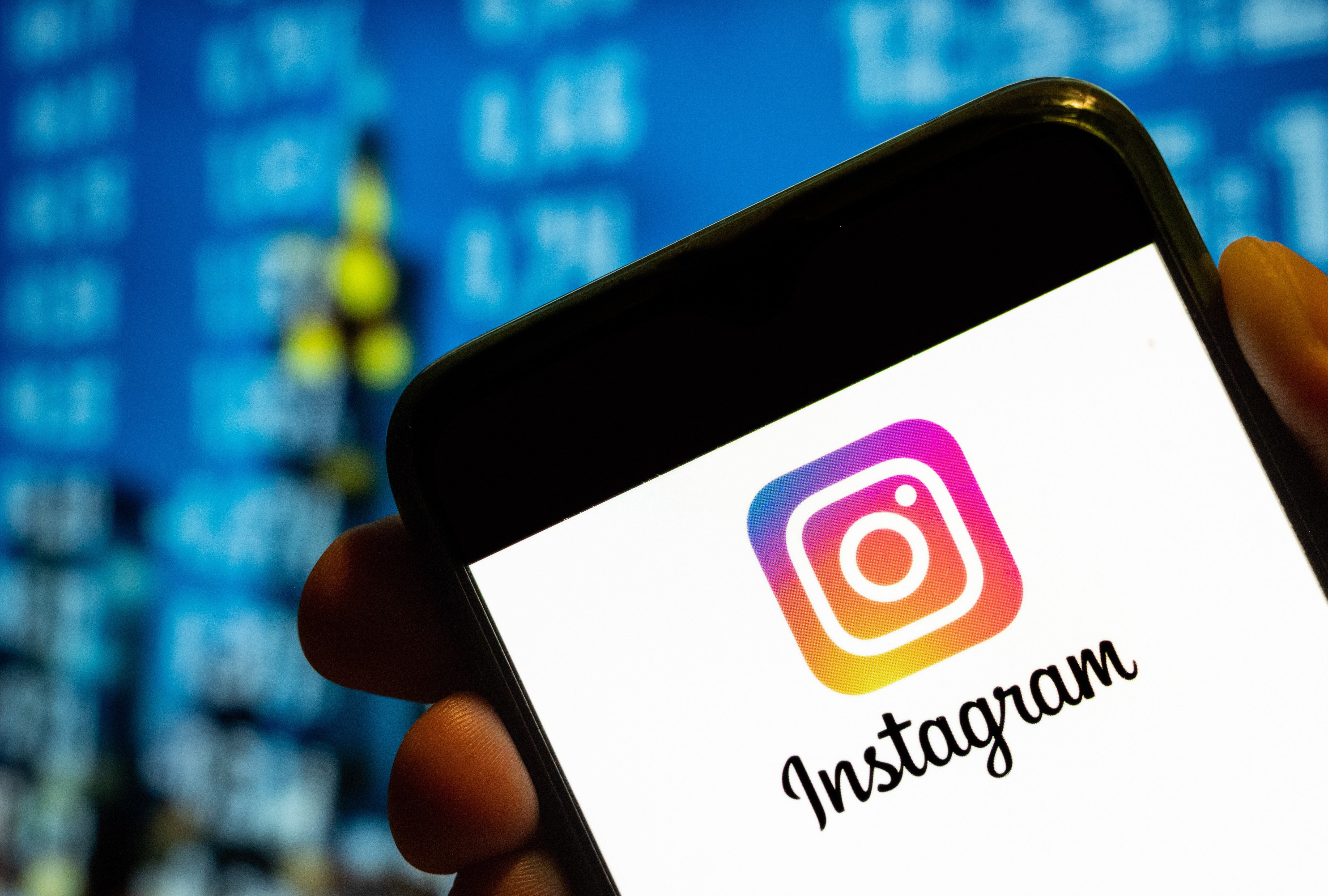 CHINA - 2022/07/25: In this photo illustration, the American photo and video-sharing social networking service owned by Facebook, the Instagram logo is displayed on a smartphone screen. (Photo Illustration by Budrul Chukrut/SOPA Images/LightRocket via Getty Images)