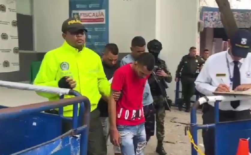 Los capturados fueron entregados a las autoridades competentes