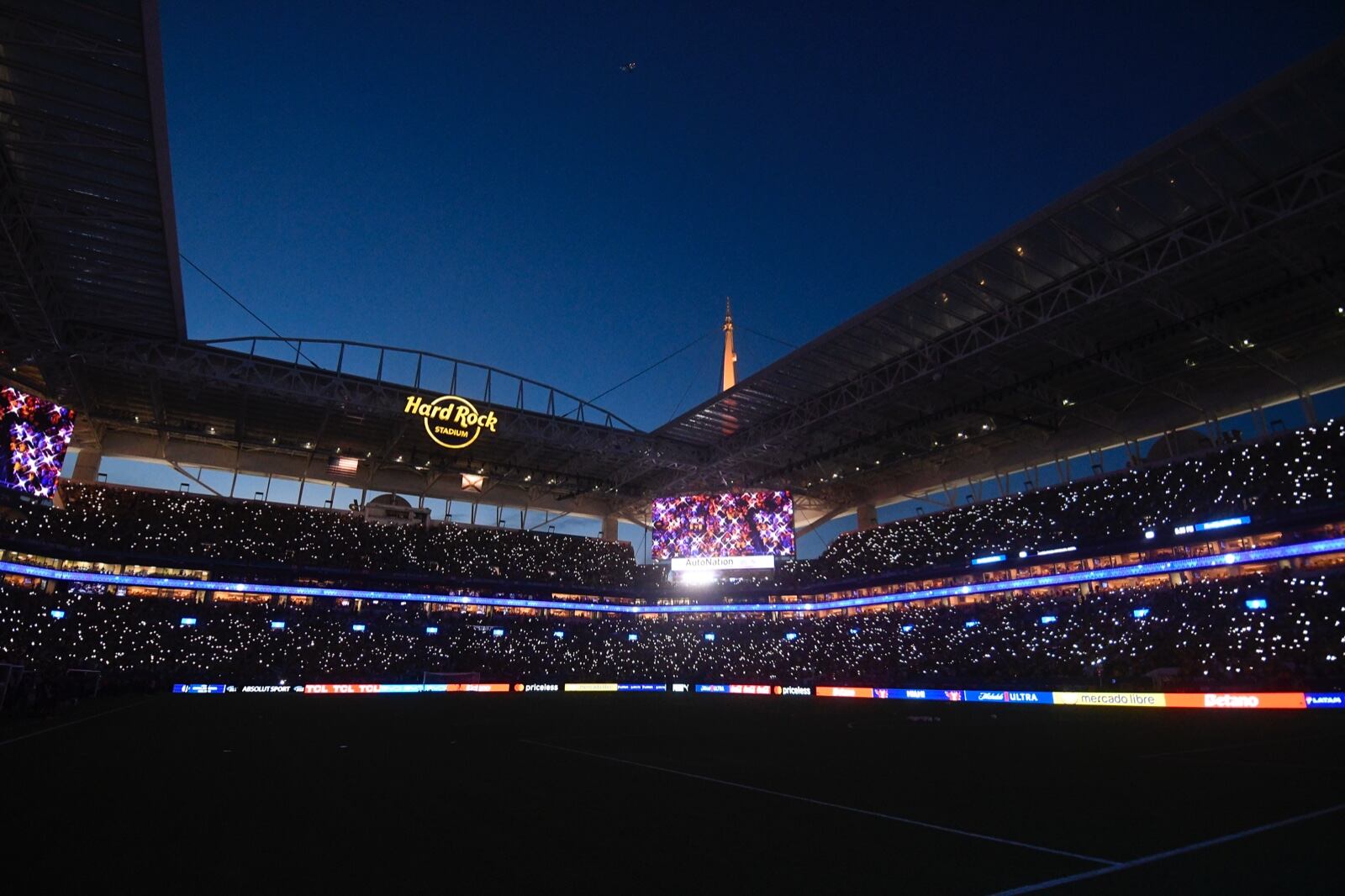 Miami, Fl, julio 14 de 2024. Ambiente dentro del hard rock stadium, previo al partido de argentina vs Colombia por la final de la copa America USA 2024 (Colprensa - Cristian Álvarez)