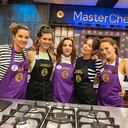 Nela González, Daniela Tapia, Luces Velásquez, Carolina Acevedo y Juliana Galvis.