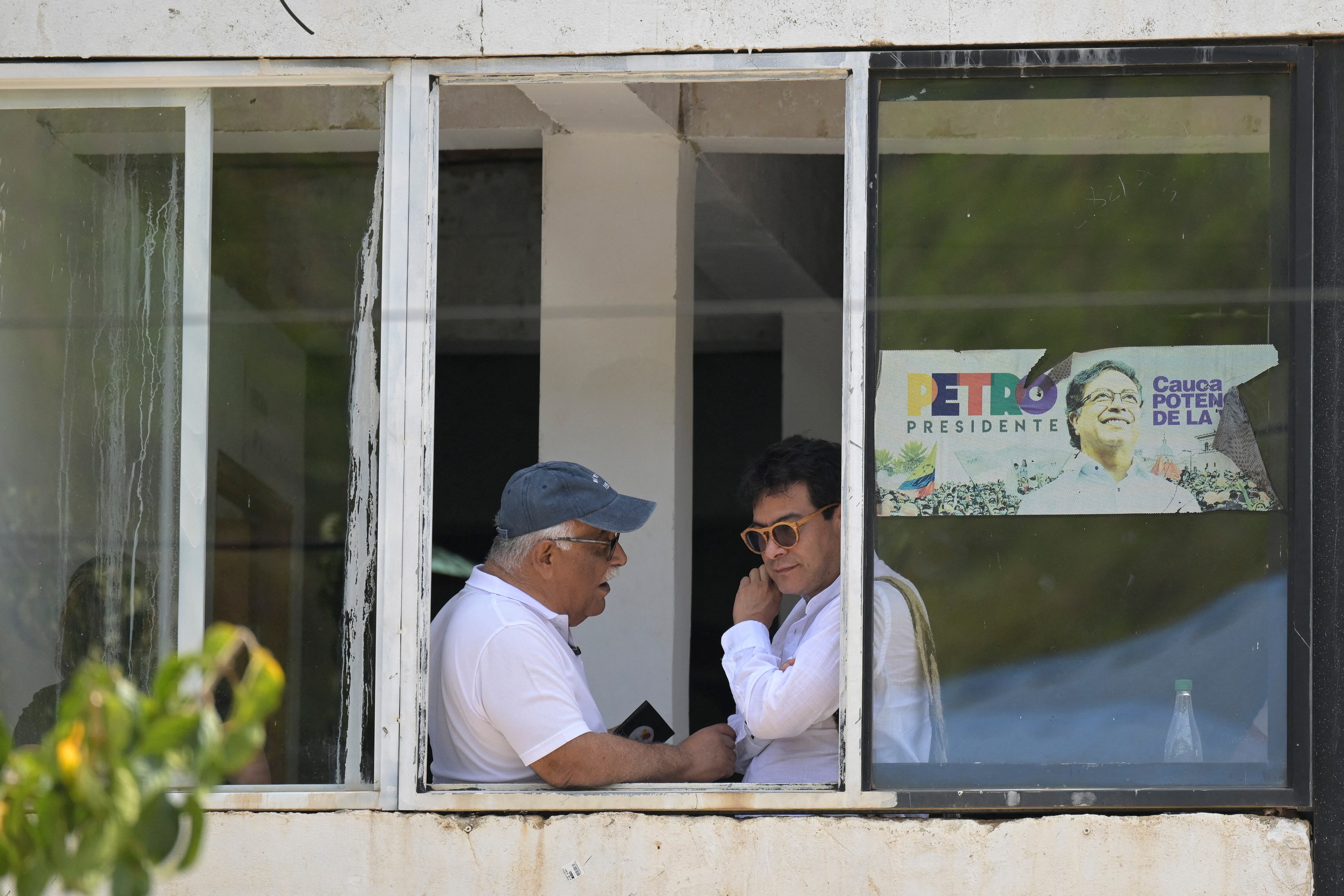 Diálogos de las disidencias de las Farc con el Gobierno Nacional en el departamento del Cauca.