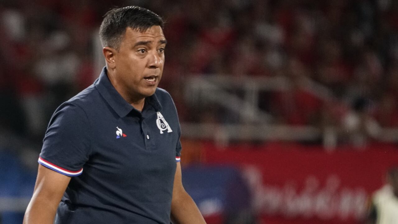 César Farías, técnico de América de Cali
