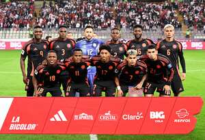 Players of Colombia pose for pictures ahead of the 2026 FIFA World Cup South American qualifiers football match between Peru and Colombia, at the Monumental stadium in Lima, on September 6, 2024. (Photo by ERNESTO BENAVIDES / AFP)