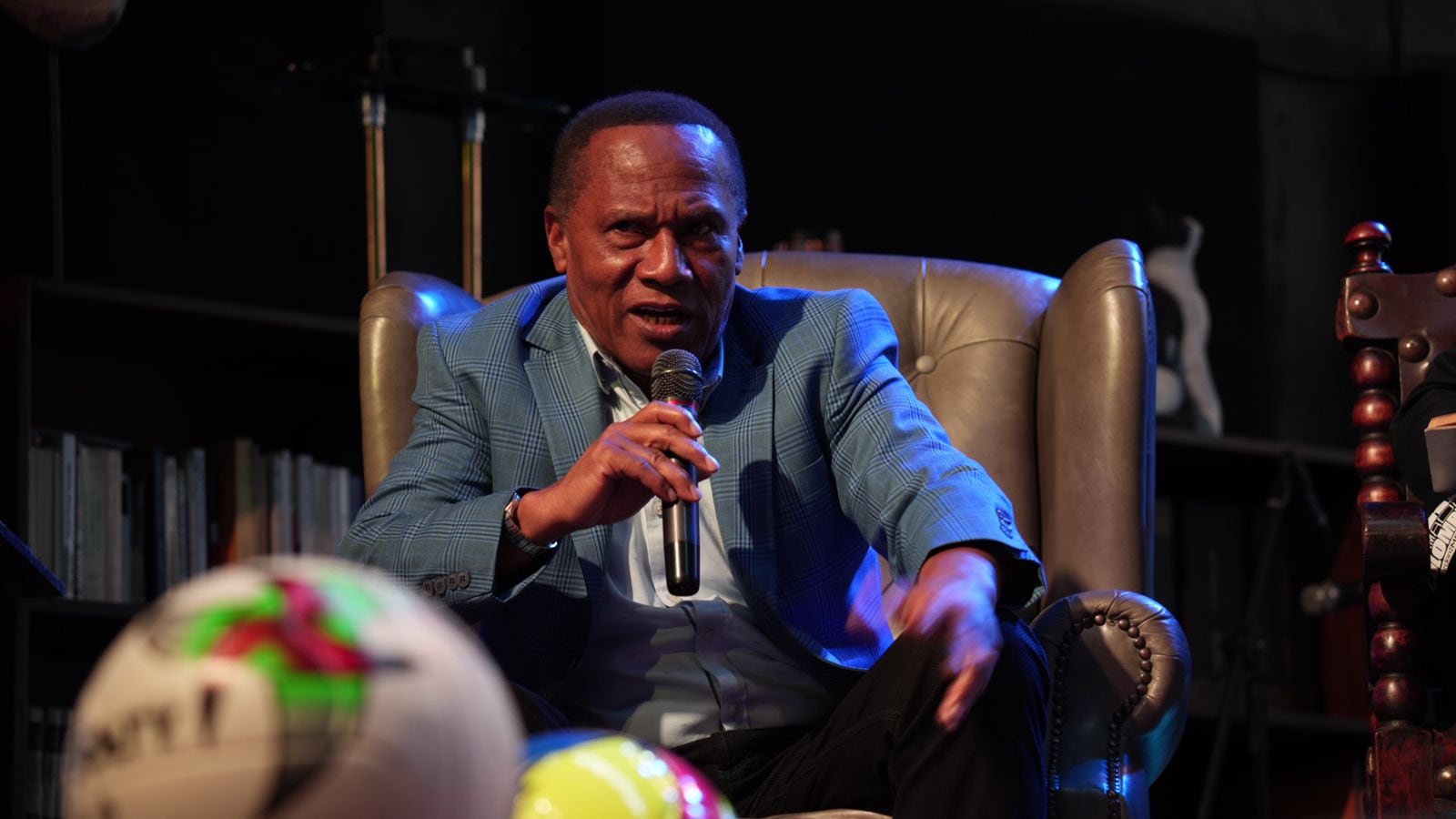 Willington Ortiz con el balón Origen Golty