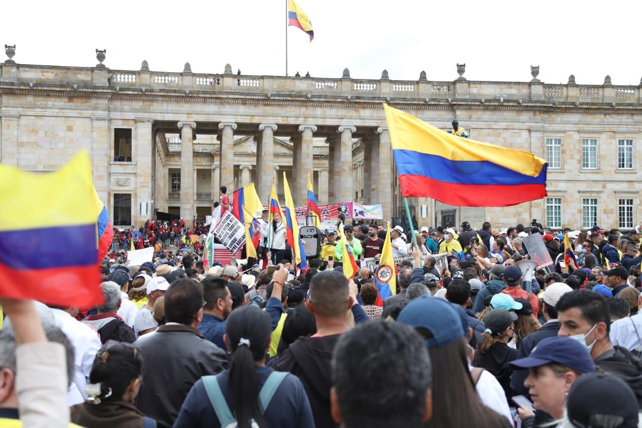 Marchas de la oposición en contra del Gobierno en la plaza de Bolívar
