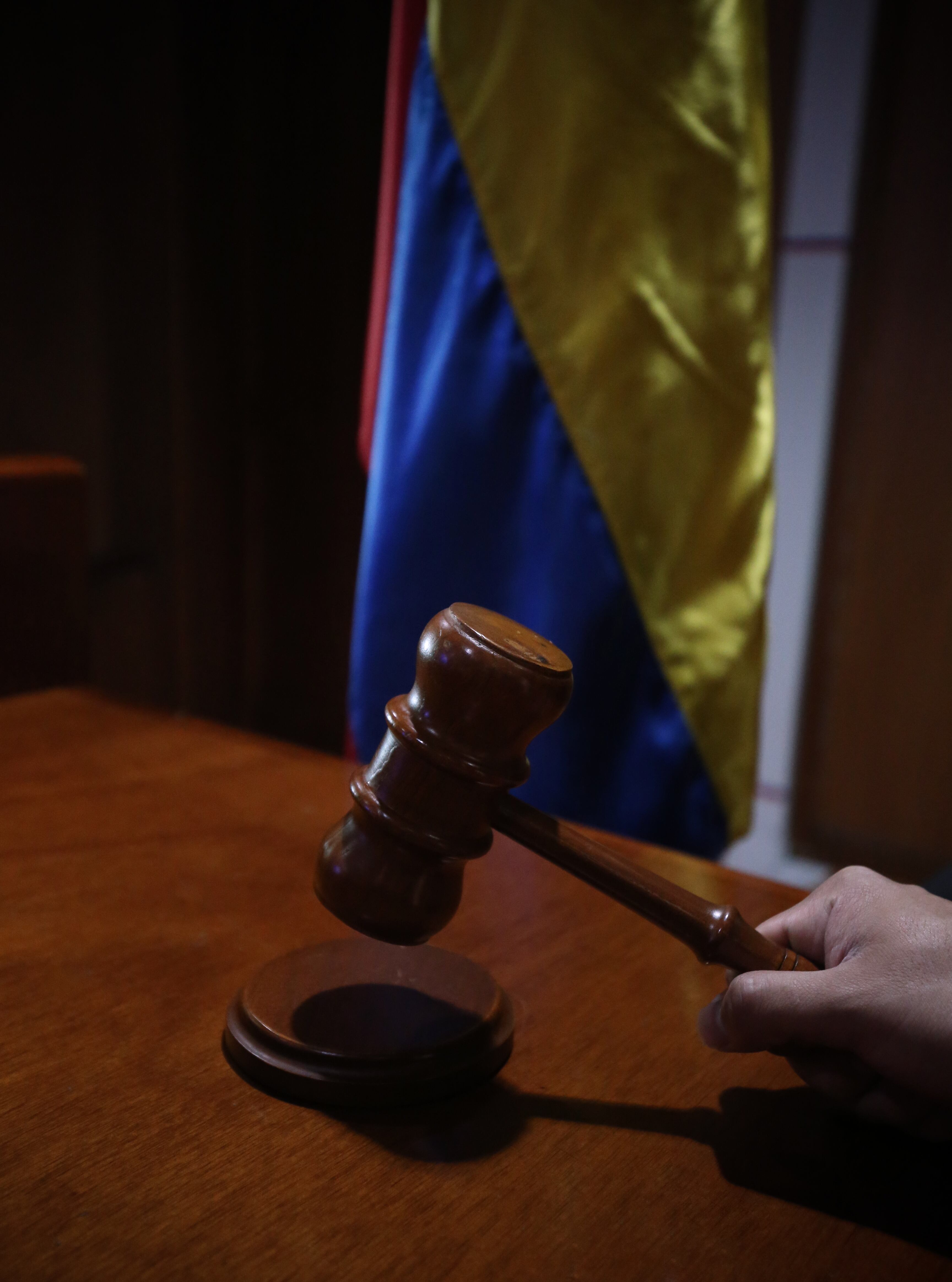 Tribunales de Cundinamarca y Bogotá  D C
martillo de juez
martillo de Corte
Mazo de Juez
sala de audiencia
Bogota junio 25 del 2024
Foto Guillermo Torres Reina / Semana