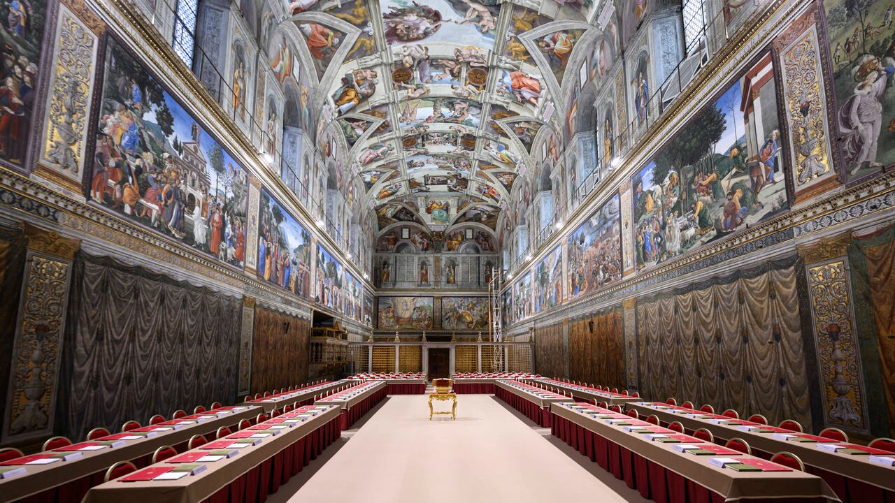 Las votaciones tienen lugar en la Capilla Sixtina, en la Ciudad del Vaticano.