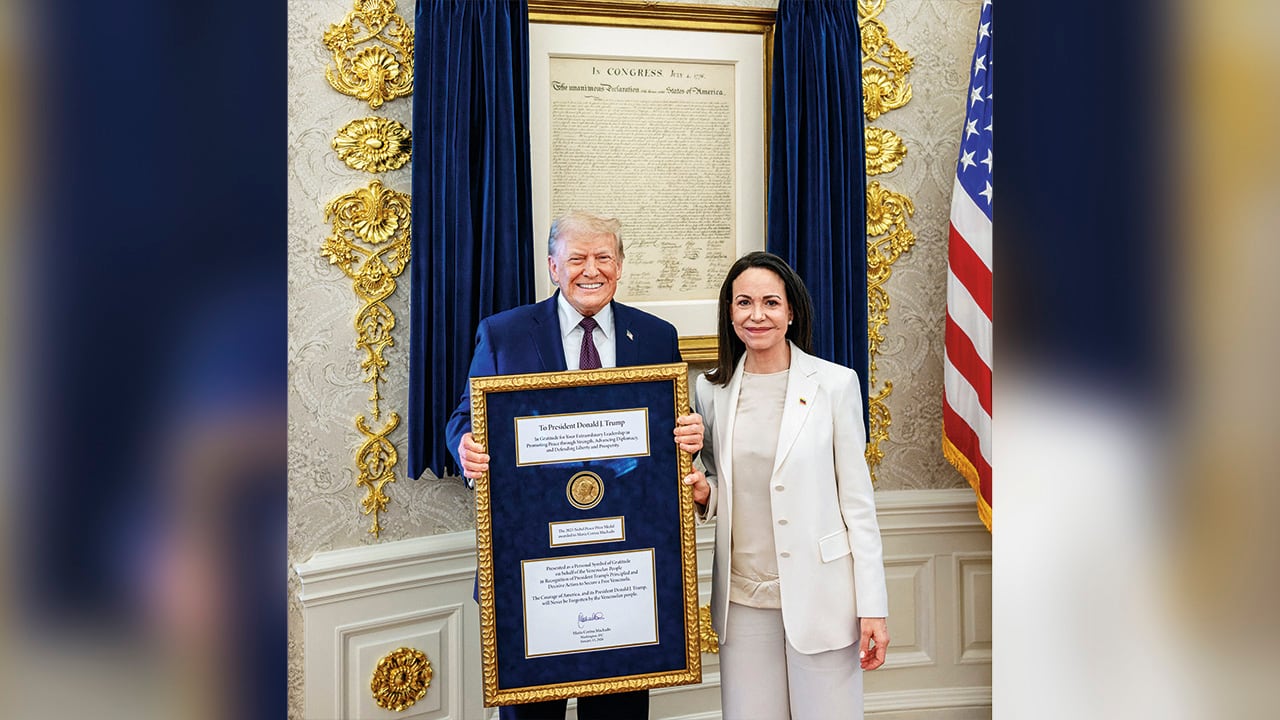 María Corina Machado le dio su Premio Nobel al presidente Trump.