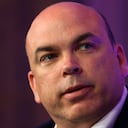 (ARCHIVOS) Mike Lynch, director ejecutivo de Autonomy Group, asiste a la cumbre de directores ejecutivos del Times en el Hotel Savoy de Londres, el 21 de junio de 2011. El empresario británico Mike Lynch, recientemente absuelto en Estados Unidos de un fraude de 11.000 millones de dólares, se encuentra entre aquellos desaparecida después de que un superyate se hundiera en el sur de Italia, dijo una fuente cercana al esfuerzo de rescate el 19 de agosto de 2024. (Foto de BEN GURR / PISCINA / AFP)