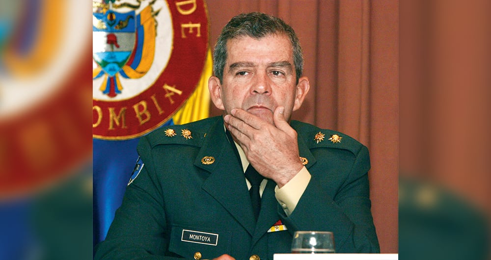 general (R) mario montoya  Excomandante del Ejército 