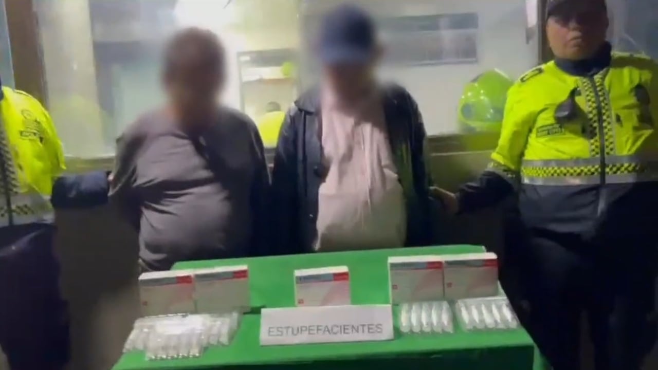 Las dos personas quedaron a disposición de la Fiscalía.