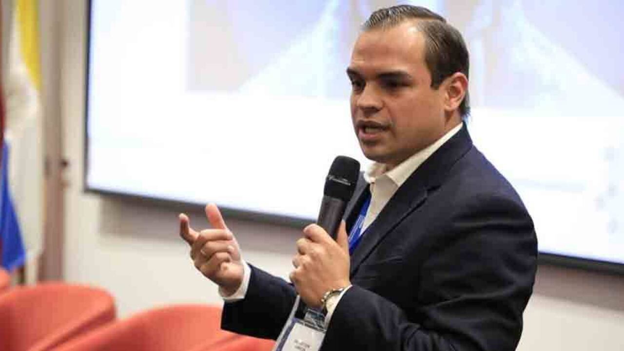 Héctor García, director del Observatorio Gobierno y TIC U. Javeriana y presidente Camerfirma Colombia.