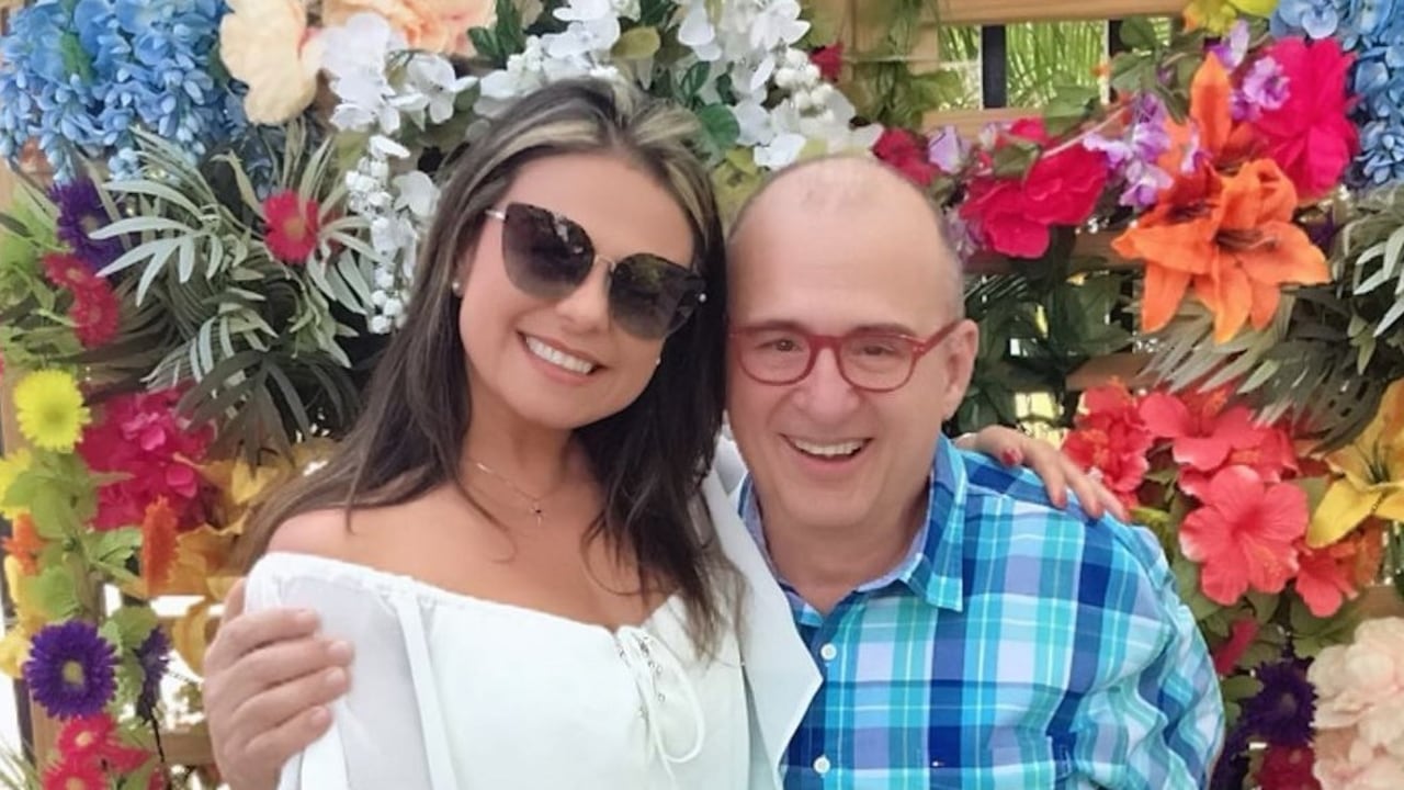 Jota Mario y su esposa, Gineth Fuentes.