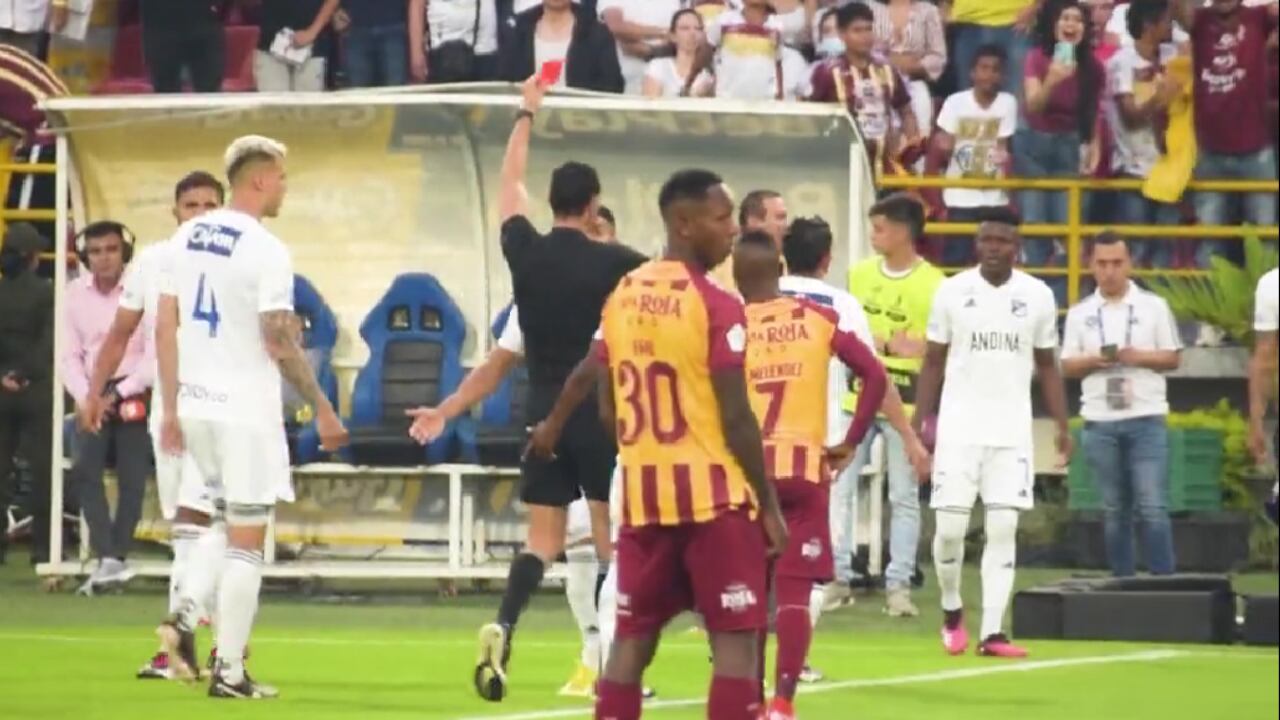Daniel Cataño fue expulsado sin haber iniciado el juego en Ibagué.