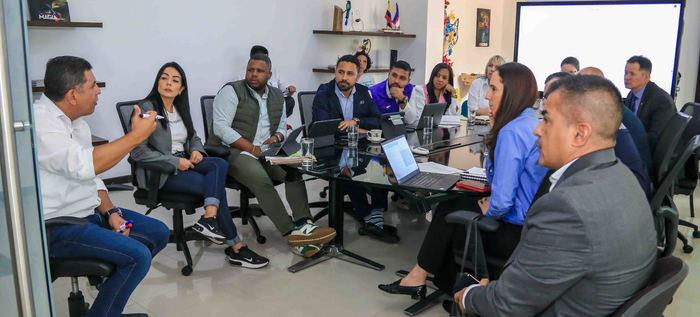 Autoridades evalúan si hay necesidad de gas en los servicios de salud de Cali; se definirán medidas frente a la emergencia.