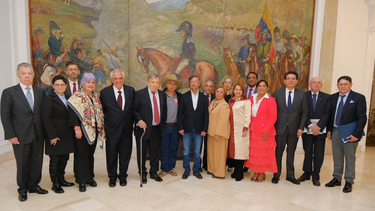 Reunión de la Comisión Asesora Relaciones Exteriores realizada en la noche del martes 13 de enero.